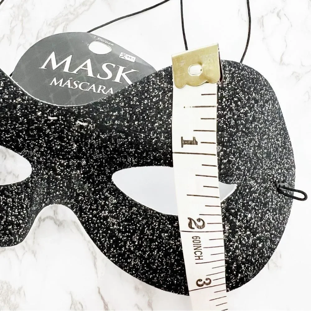 🆕 2 Masquerade Masks Bundle! - Picture 4 of 5